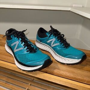 New Balance Turquoise and Black Athletic Shoes
